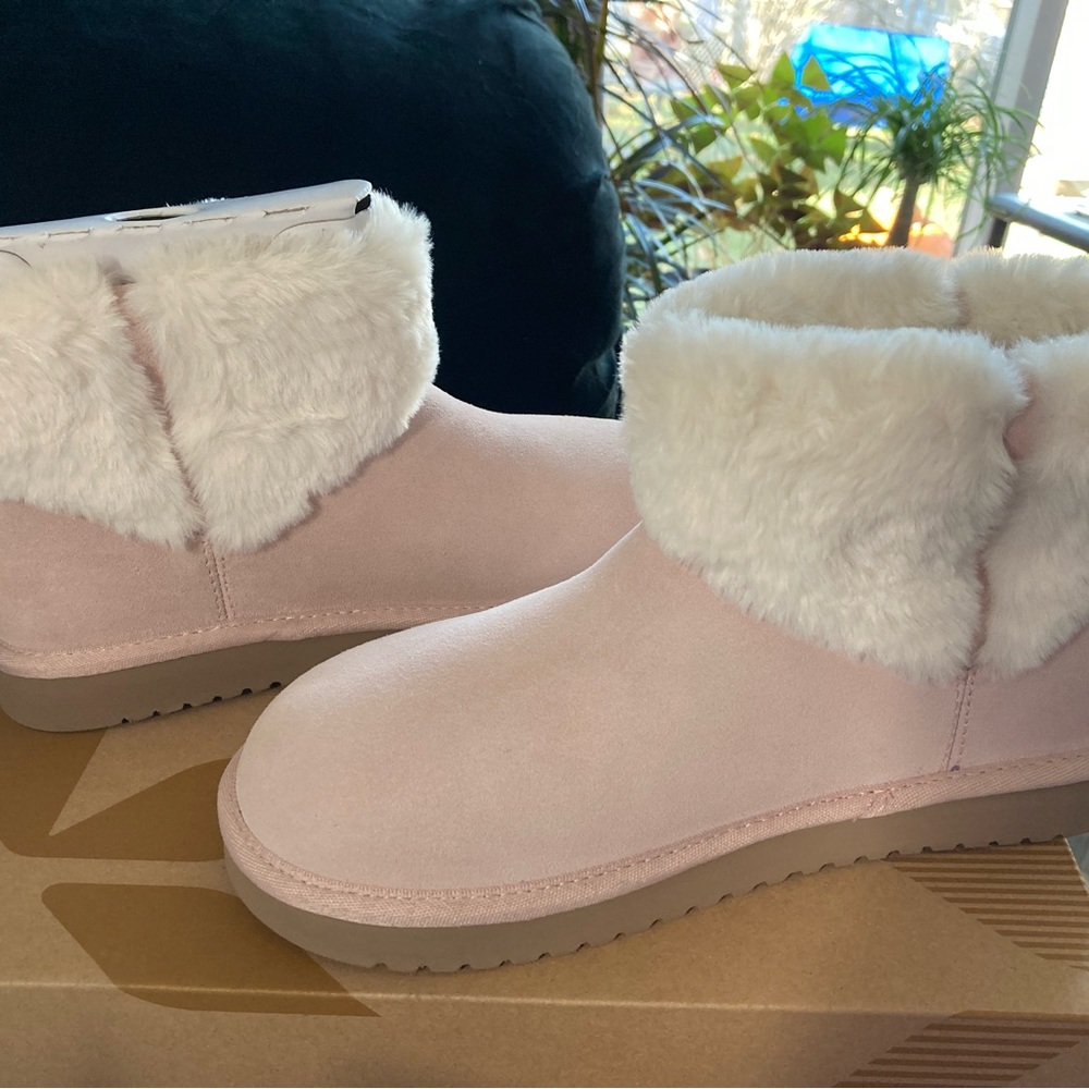 Koolaburra by UGG size 6 boots